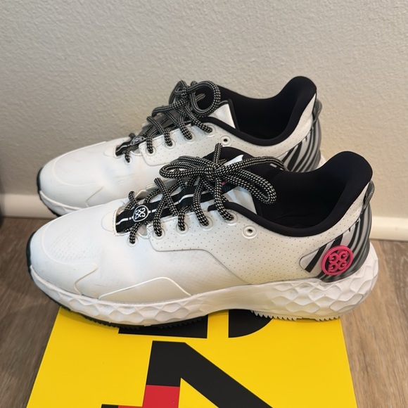 G/ FORE WOMEN'S MG4+ PERFORATED ZEBRA ACCENT GOLF SHOE - Picture 4 of 5